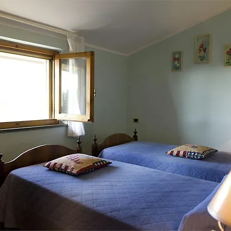 Holiday Paradise Tatil Evi Tuoro sul Trasimeno